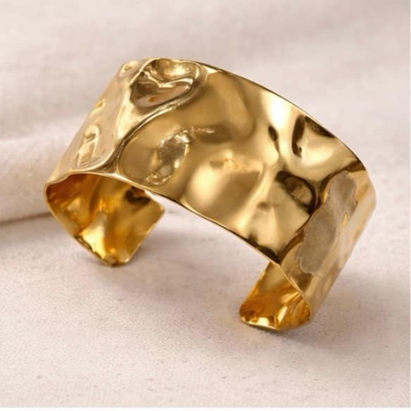 Bracciale Rigido Martellato Oro